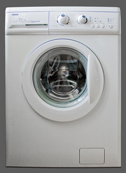 Стиральная машина Zanussi zwd 585 б/у 9 месяцев